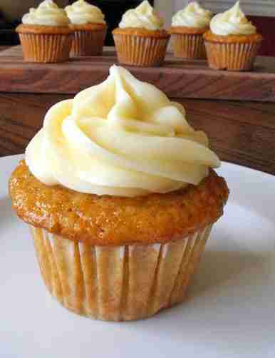 Lower Fat Clementine Carrot Cupcakes