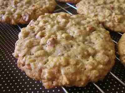 spiced oatmeal cookies