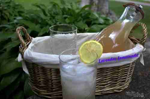 Lavender Lemonade/Daily Dish Magazine #lavenderlemonade #lemonade