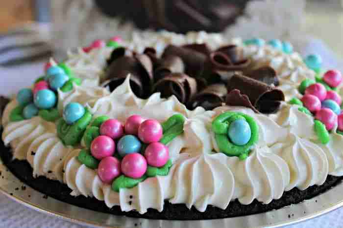 Sweeten Your Spring with Easy Embellishments on Marie Callender's Pies!